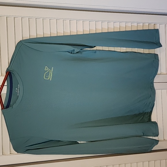 Vineyard Vines Other - NWT Vineyard Vines performance long sleeve shirt size M